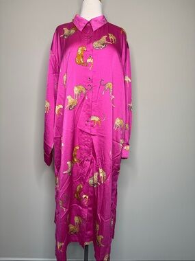 Umgee Fuchsia Maxi Shirt Dress with Gold Safari Motif